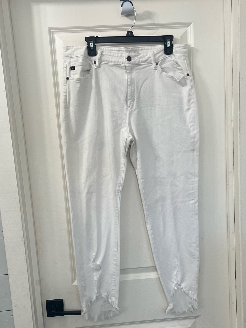 KanCan White Distressed Frayed Hem Jeans